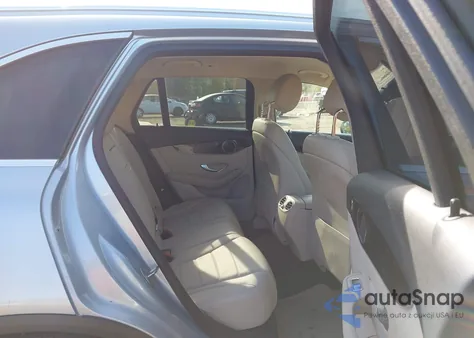 2016 Mercedes-Benz Glc 300 4Matic from USA, damaged, VIN WDC0G4KB6GF104303